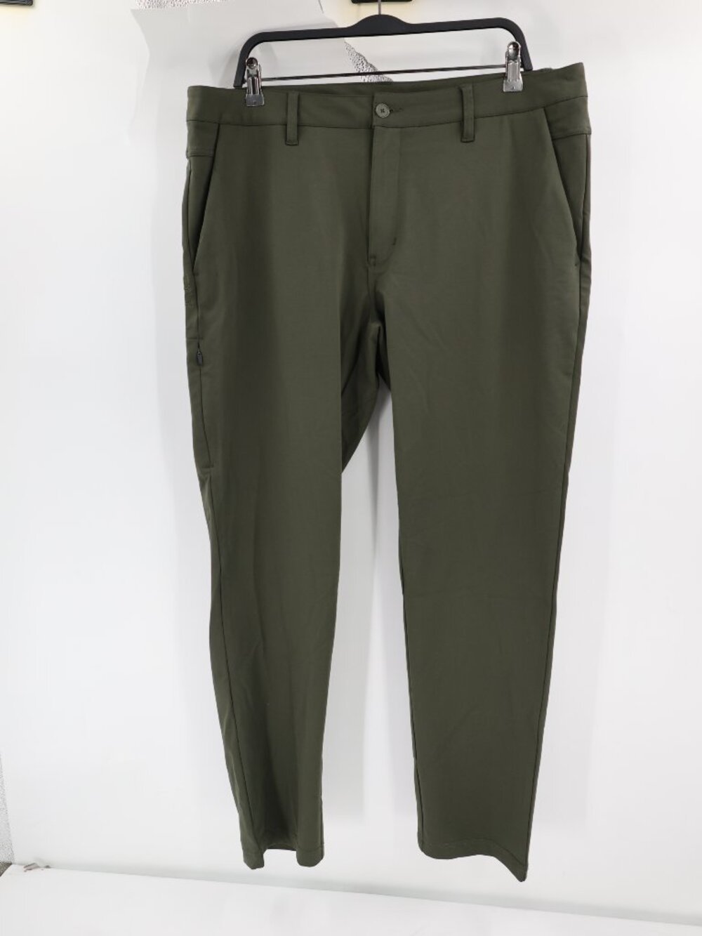BYLT Pants Mens 2XL Everyday 2.0 L31 Performance Stretch Chino Flat Front Green